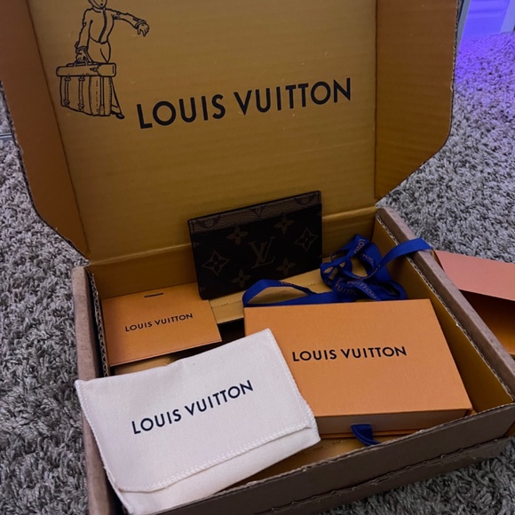 Louis Vuitton Reverse Monogram Cardholder - Picture 4 of 4